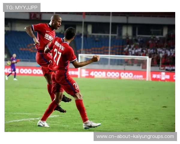 前场围抢成功助力闪电破门，前场围抢成功助力闪电破门的是谁